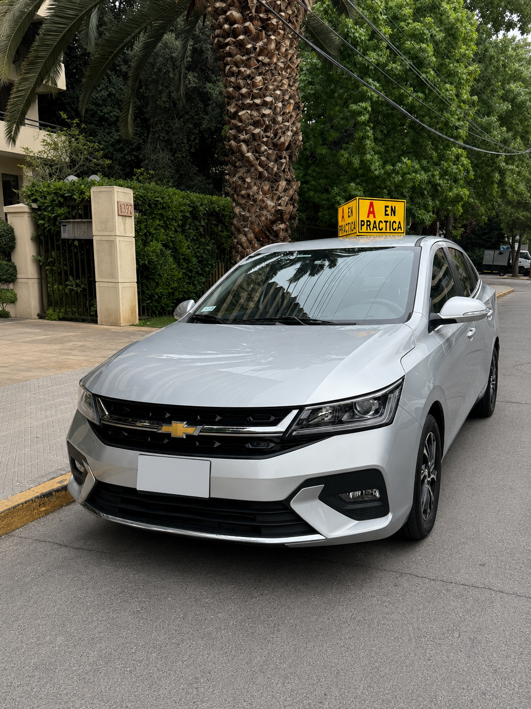 Vehículo Practi-Car con letrero de práctica